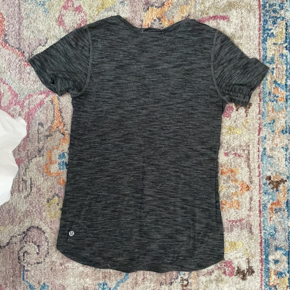 Lululemon V Neck Shirt Size 6 - Picture 2 of 3